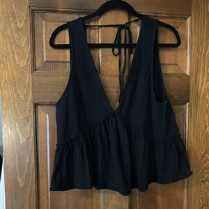 American Eagle Outfitters Black Sleeveless Crop Tank Top